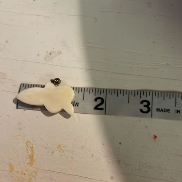 1.25” cream colored carved goldfish/koi charm/pendant with double jump hoop - Picture 7 of 8